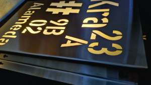 Nomenclaturas con luz precio cali placas para casa de dierccion con luz de lujo .