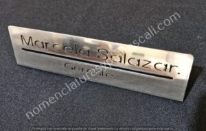 placa de mesa para adnistradores en acero placa de mesa para adnistradores en acero